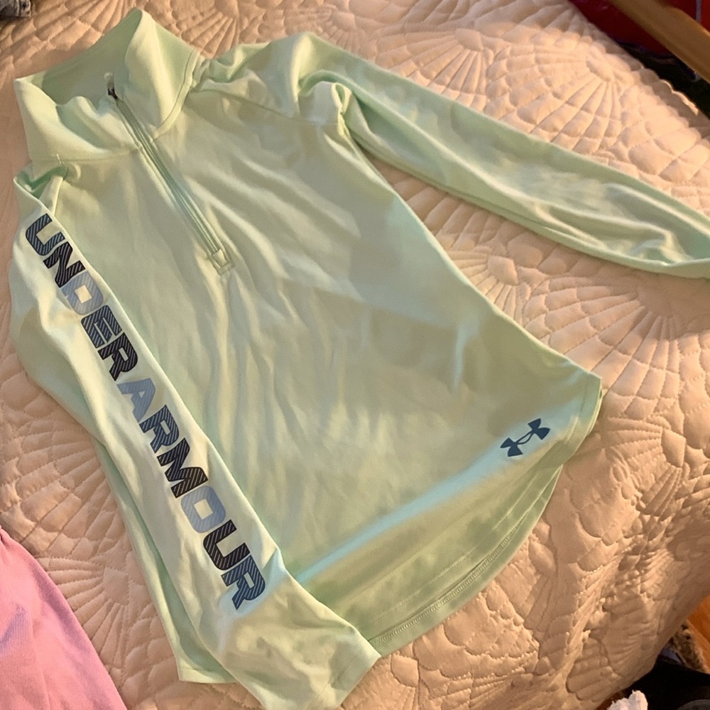 Girls Under Armour 1/2 zip heat gear mint color. Hardly worn. Size Medium